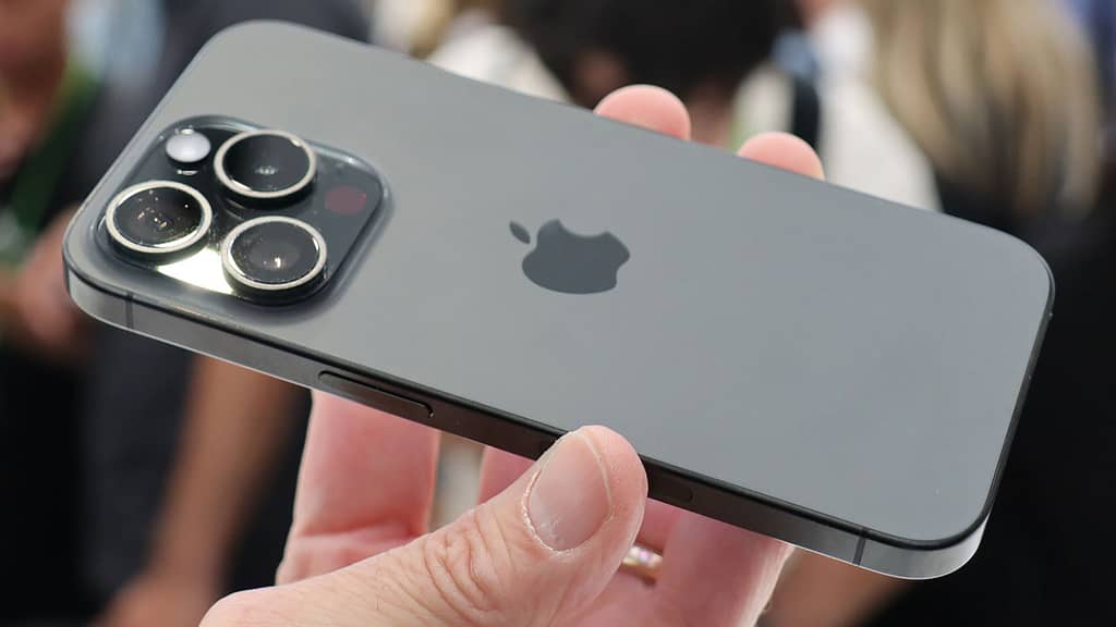 Forget Megapixels! The iPhone 16 Pro Max's SECRET Weapon is Here