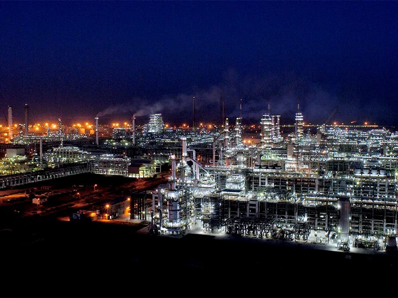 Gujarat's Manufacturing Marvel: Reliance's Jamnagar Refinery